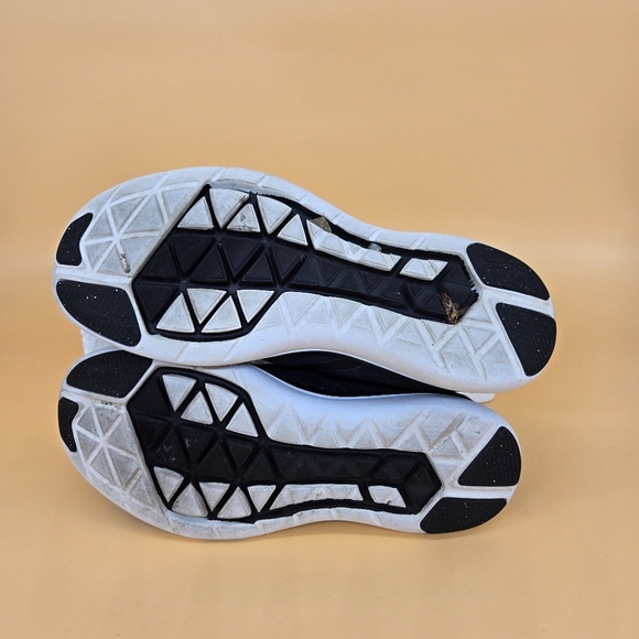 Nike Flex 2017 RN 'Black Metallic Red Bronze' Women's Shoes Size 6.5 - Picture 7 of 8